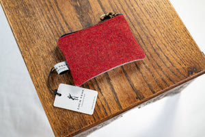 Purse
Tweed
Loch Ness