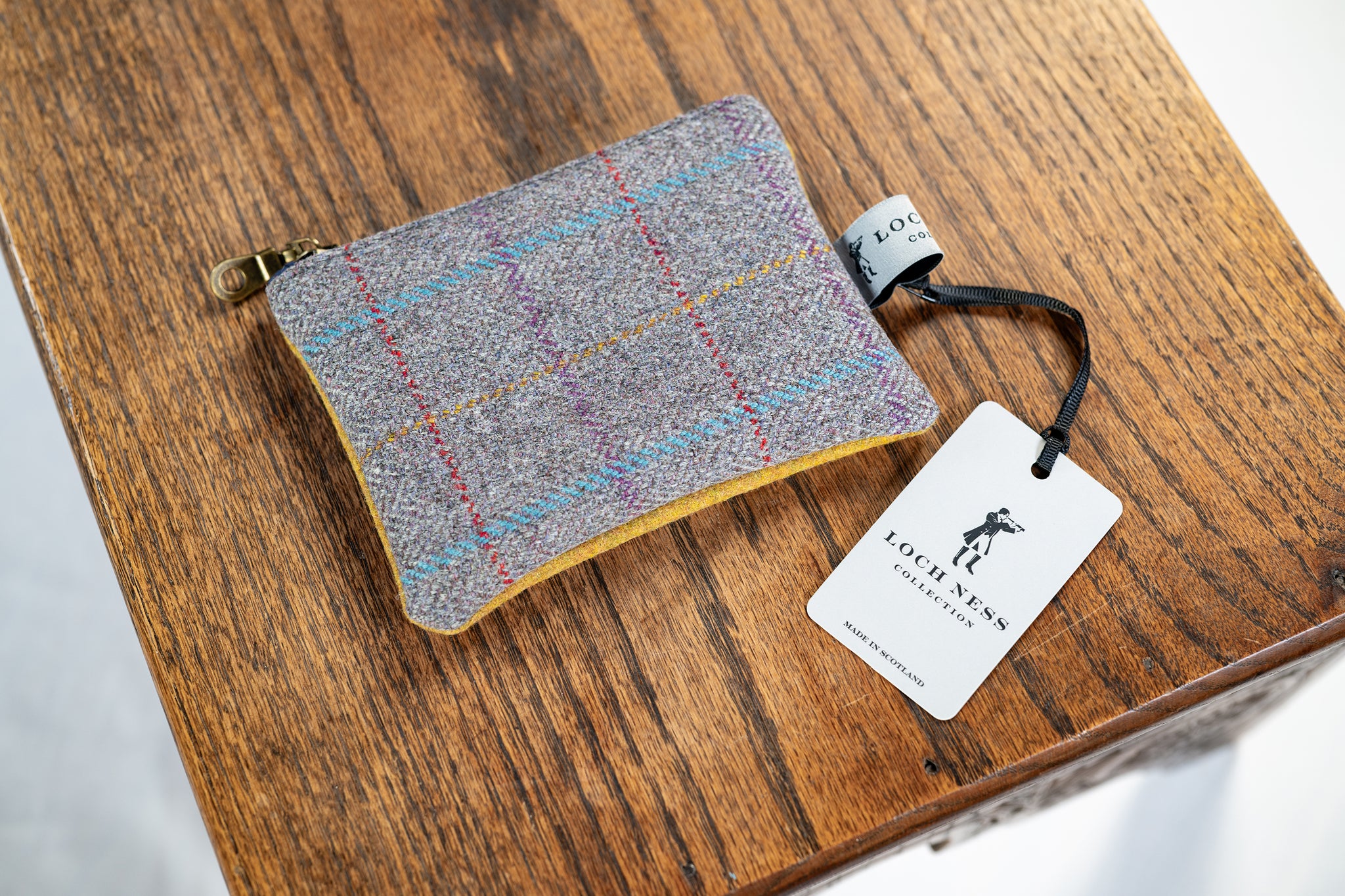 Purse
Tweed
Loch Ness