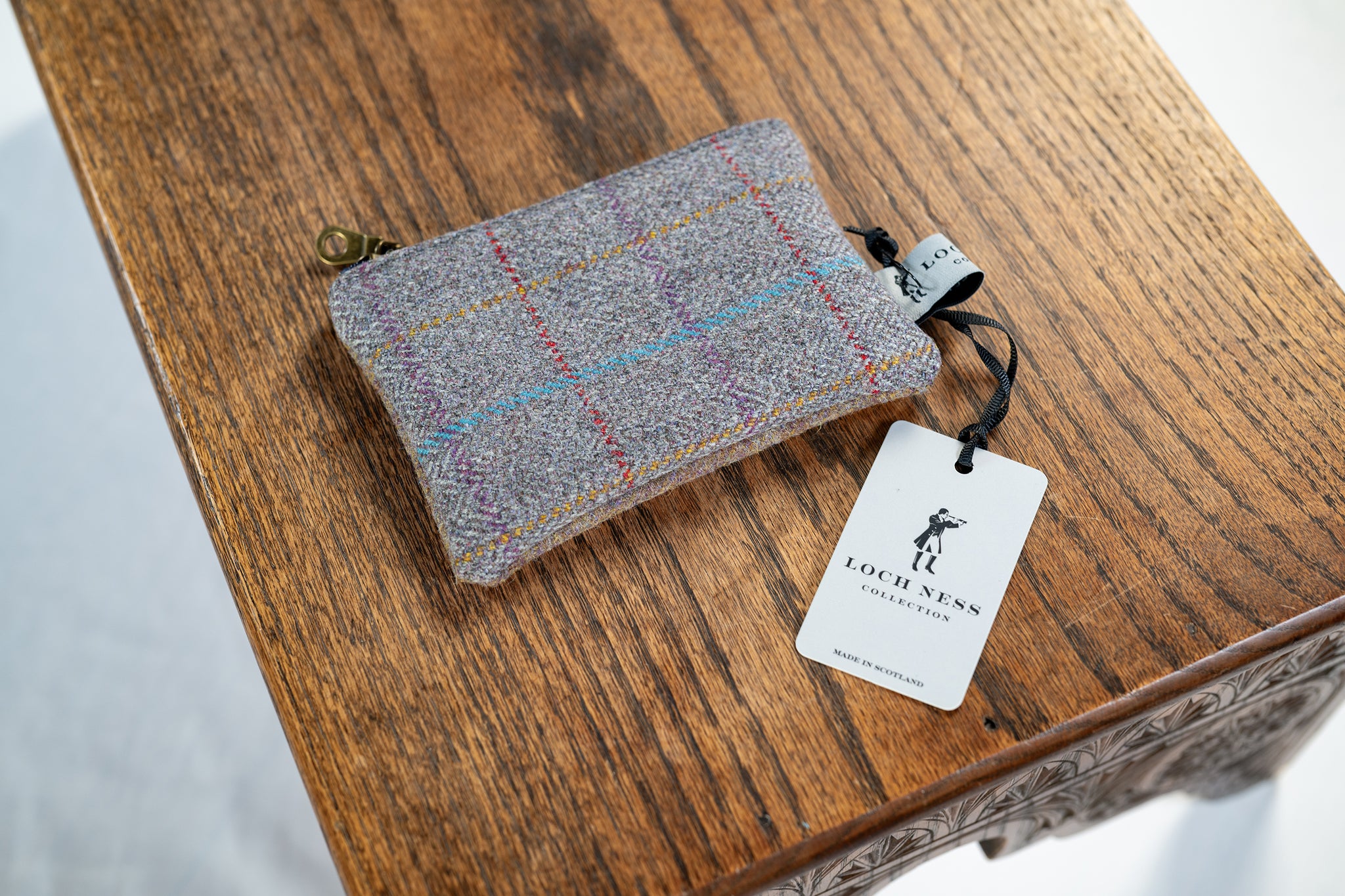 Purse
Tweed
Loch Ness