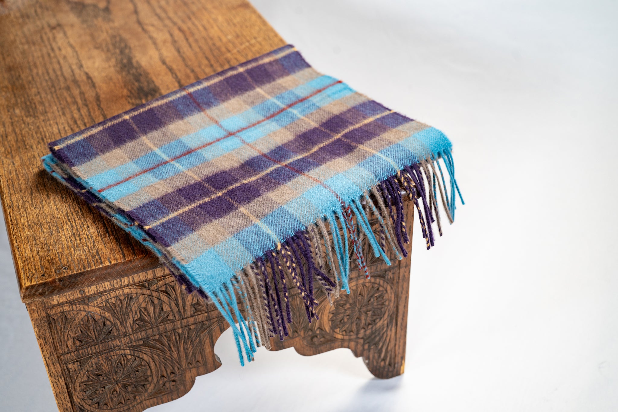 Loch Ness
Tartan
Cashmere Scarf
