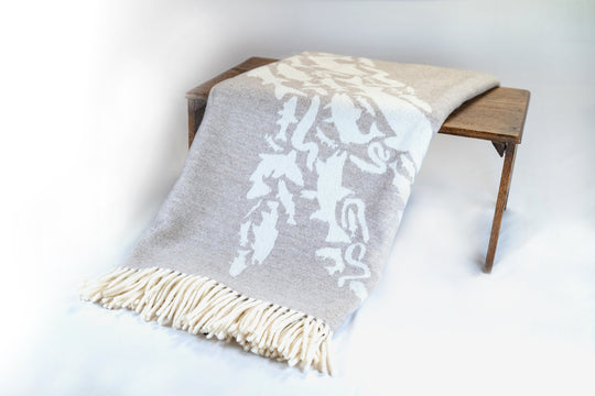 An Talla Throw Silver
